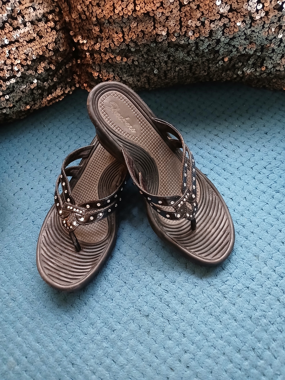 Skechers Black Rhinestone Heeled  Thong Sandals for Women, COMFY! 7.5